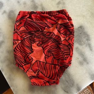 Yep. I have in red orange color too!